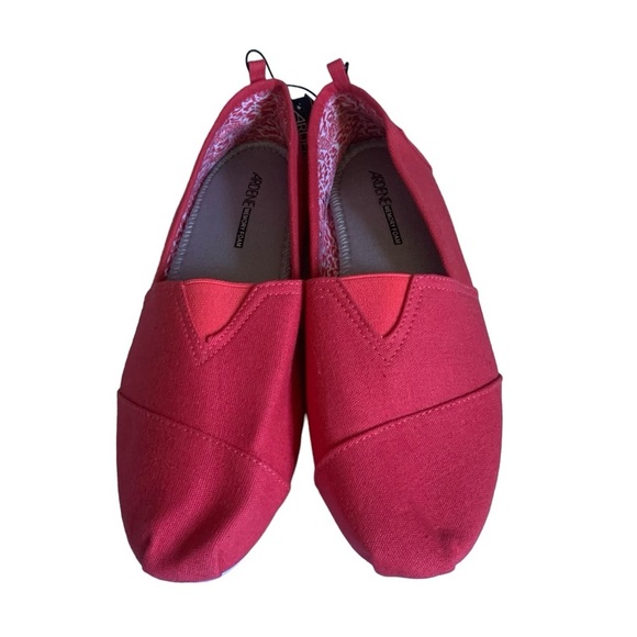 New Women’s Slip on Memory Foam Shoes Size 8 - Picture 5 of 5